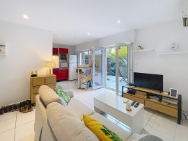 
                                                                                        Location
                                                                                         .