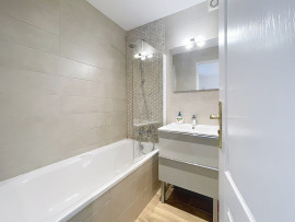 
                                                                                        Location
                                                                                         .