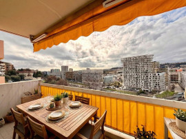 
                                                                                        Vente
                                                                                         .