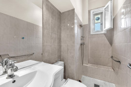 
                                                                                        Vente
                                                                                         .