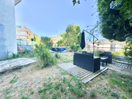 
                                                                                        Vente
                                                                                         .