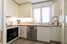 
                                                                                        Vente
                                                                                         .