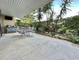 
                                                                                        Vente
                                                                                         .