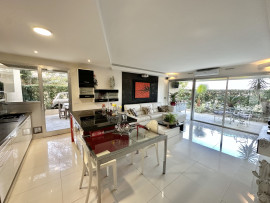 
                                                                                        Vente
                                                                                         .