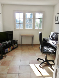 
                                                                                        Vente
                                                                                         .