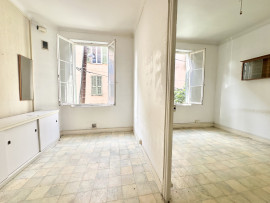 
                                                                                        Vente
                                                                                         .