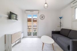 
                                                                                        Vente
                                                                                         .