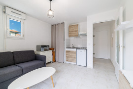 
                                                                                        Vente
                                                                                         .