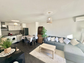 
                                                                                        Vente
                                                                                         .