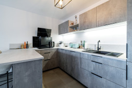 
                                                                                        Vente
                                                                                         .