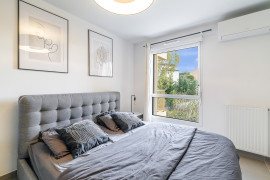 
                                                                                        Vente
                                                                                         .