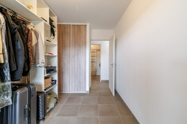 
                                                                                        Vente
                                                                                         .