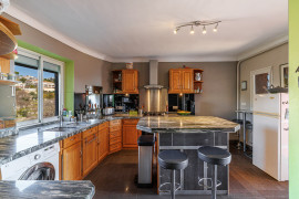 
                                                                                        Vente
                                                                                         .