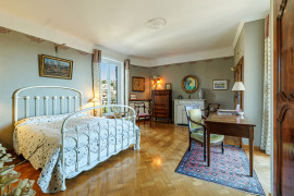 
                                                                                        Vente
                                                                                         .