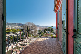 
                                                                                        Vente
                                                                                         .