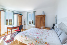 
                                                                                        Vente
                                                                                         .