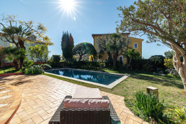 
                                                                                        Vente
                                                                                         .