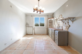 
                                                                                        Vente
                                                                                         .