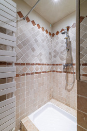 
                                                                                        Vente
                                                                                         .