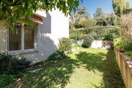 
                                                                                        Vente
                                                                                         .