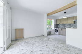 
                                                                                        Vente
                                                                                         .