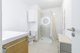 
                                                                                        Vente
                                                                                         .