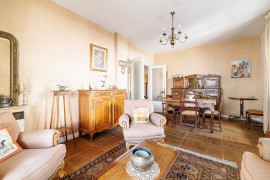 
                                                                                        Vente
                                                                                         .