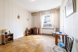 
                                                                                        Vente
                                                                                         .