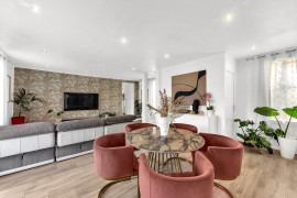 
                                                                                        Vente
                                                                                         .