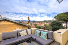 
                                                                                        Vente
                                                                                         .