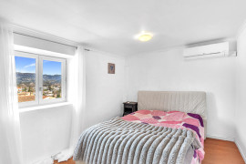 
                                                                                        Vente
                                                                                         .