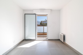 
                                                                                        Vente
                                                                                         .