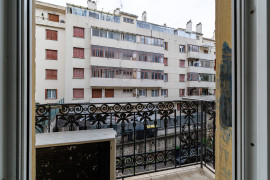 
                                                                                        Vente
                                                                                         .