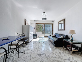 
                                                                                        Vente
                                                                                         .