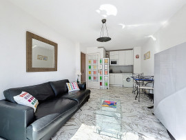 
                                                                                        Vente
                                                                                         .