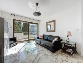 
                                                                                        Vente
                                                                                         .