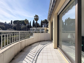 
                                                                                        Vente
                                                                                         .