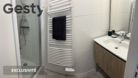 
                                                                                        Colocation
                                                                                         1 chambre avec salle de bain privée Via Silva