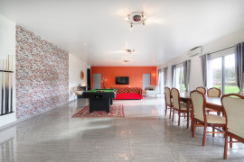 
                                                                                        Colocation
                                                                                         1 chambre dans coliving près des Gayeulles