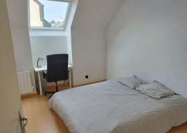 
                                                                                        Colocation
                                                                                         1 chambre dans grande maison en colocation 146m²