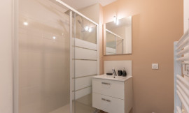 
                                                                                        Colocation
                                                                                         1 chambre disponible en colocation