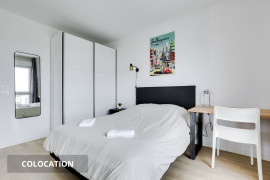 
                                                                                        Colocation
                                                                                         1 chambre disponible en colocation