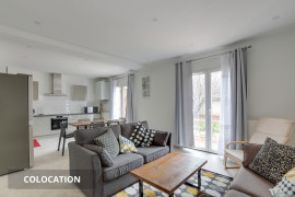 
                                                                                        Colocation
                                                                                         1 chambre disponible en colocation