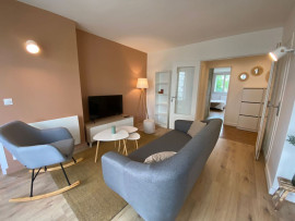 
                                                                                        Colocation
                                                                                         1 chambre disponible en colocation