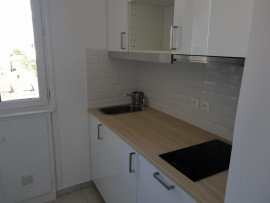 
                                                                                        Colocation
                                                                                         1 chambre disponible en colocation
