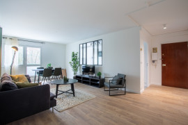 
                                                                                        Colocation
                                                                                         1 chambre disponible en colocation