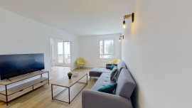 
                                                                                        Colocation
                                                                                         1 chambre disponible en colocation