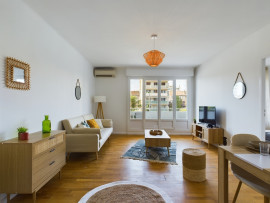 
                                                                                        Colocation
                                                                                         1 chambre disponible en colocation