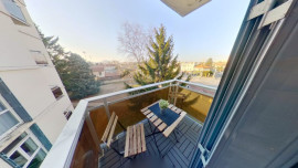 
                                                                                        Colocation
                                                                                         1 chambre disponible en colocation