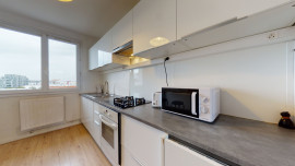
                                                                                        Colocation
                                                                                         1 chambre disponible en colocation